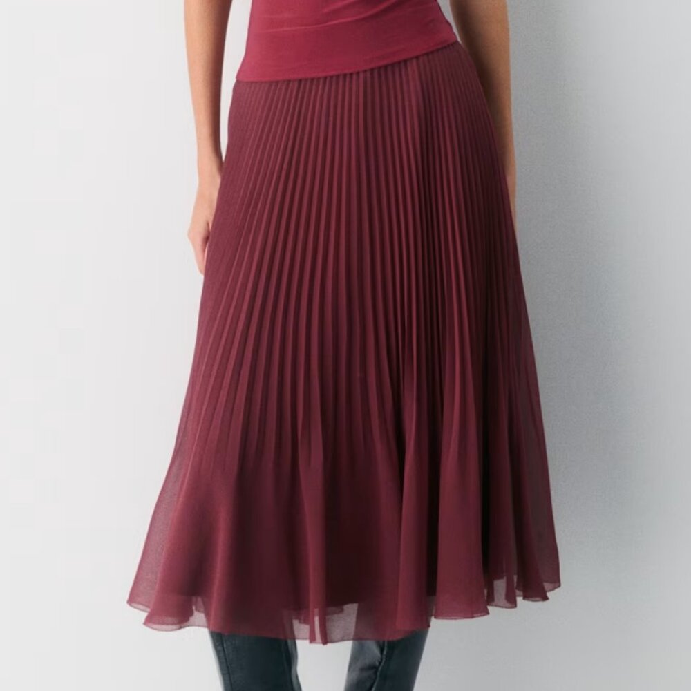 Aritzia Twirl Pleated Skirts for Sale (Size MEDIUM) - EXCELLENT CONDITION